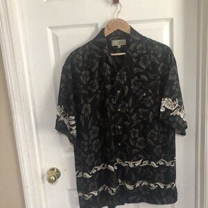 The Quality Club Men Black Floral Button Up Short Sleeve Shirt Size M. New.